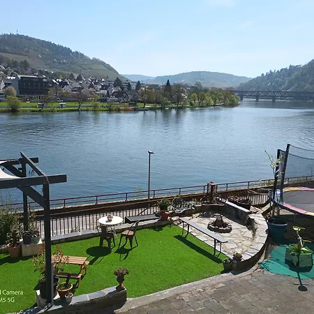 Voll Ausgestattete Mit Moselblick Apartment Alf