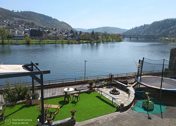 Voll Ausgestattete Mit Moselblick Appartement Alf